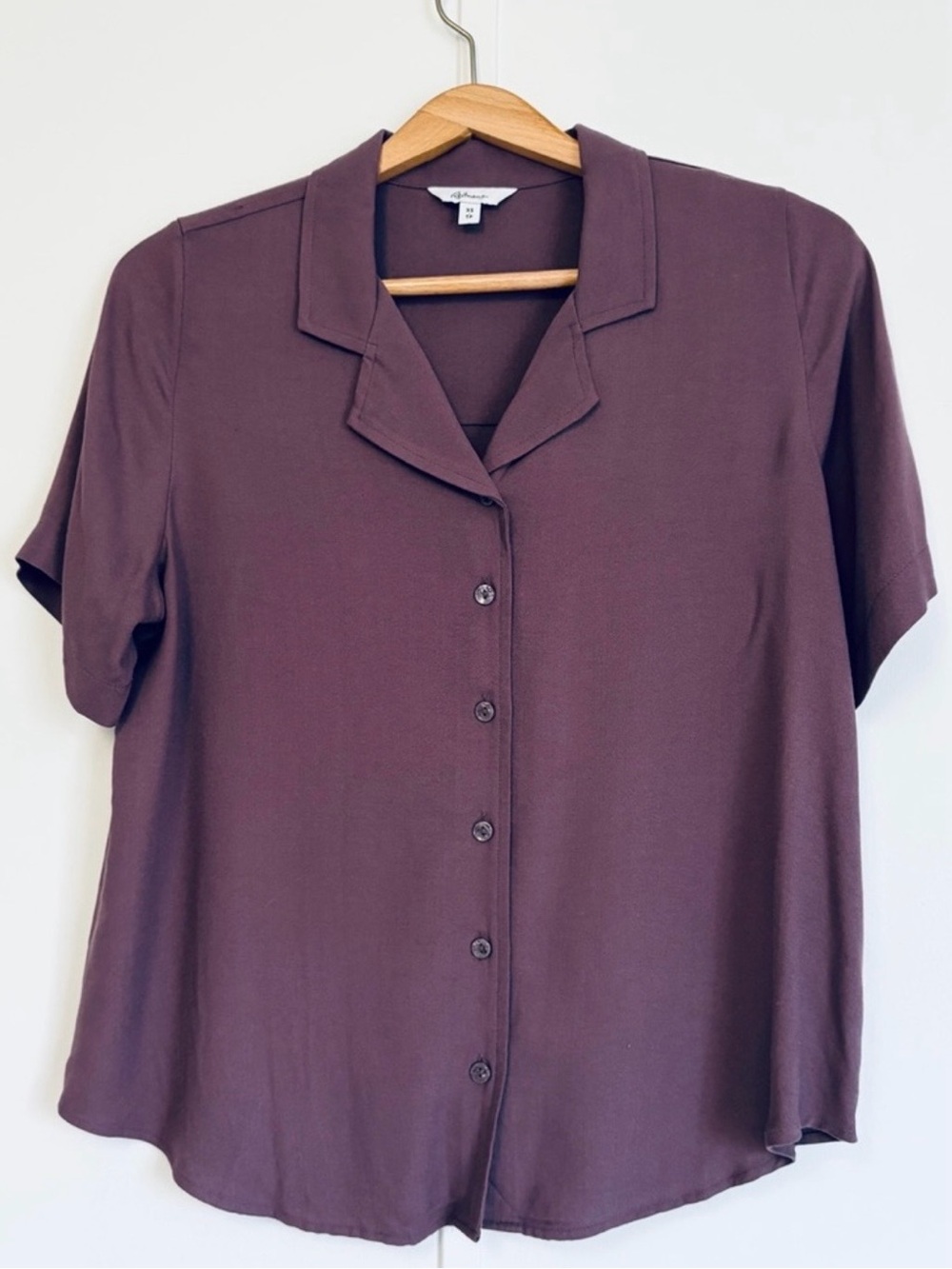 Reitmans Short-Sleeve Button-Down Shirt - Plum